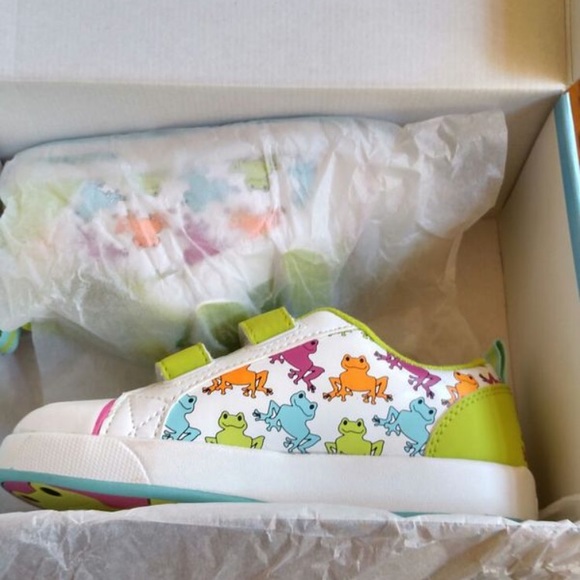 COPY - Bobbie Toads kids gym shoes, Sz 11 & 12 - Picture 5 of 5